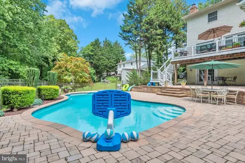 Exterior - 319 Greenridge Dr, Dunkirk, MD 20754 photo 12 of 19
