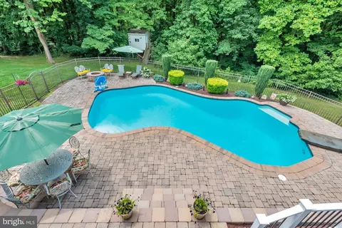 Exterior - 319 Greenridge Dr, Dunkirk, MD 20754 photo 15 of 19