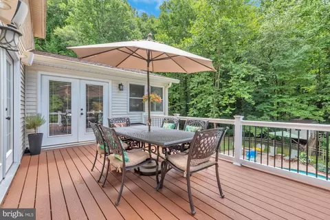 Exterior - 319 Greenridge Dr, Dunkirk, MD 20754 photo 8 of 19