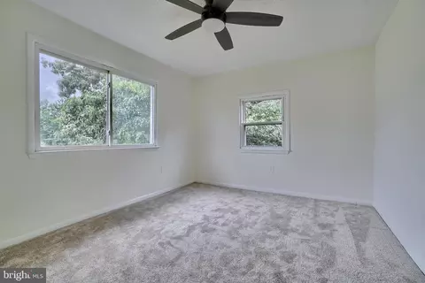 7811 Chesapeake Rd, Pasadena, MD 21122 photo 23