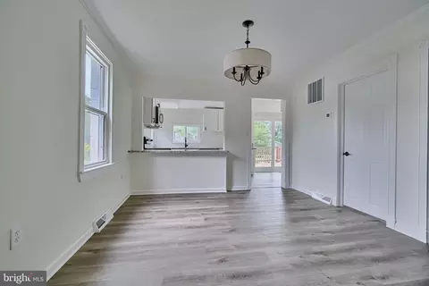 7811 Chesapeake Rd, Pasadena, MD 21122 photo 11