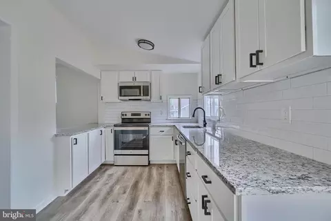 7811 Chesapeake Rd, Pasadena, MD 21122 photo 16