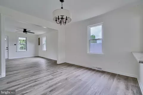 7811 Chesapeake Rd, Pasadena, MD 21122 photo 13