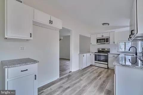 7811 Chesapeake Rd, Pasadena, MD 21122 photo 20