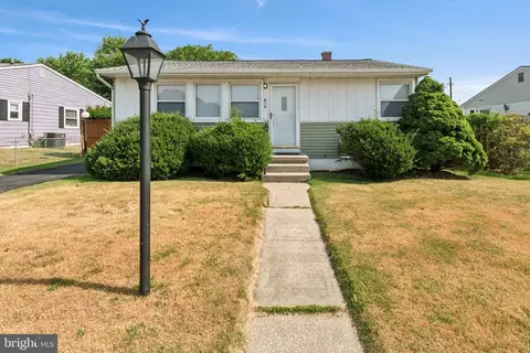 804 Barkwood Rd, Glen Burnie, MD 21061