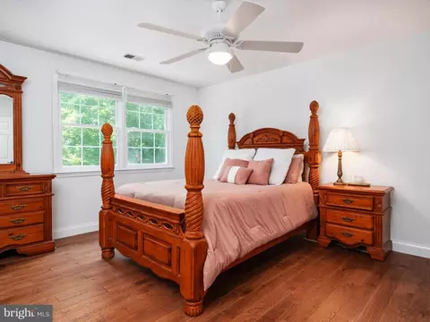 Bedroom - 3437 Monarch Dr, Edgewater, MD 21037 photo 5 of 10
