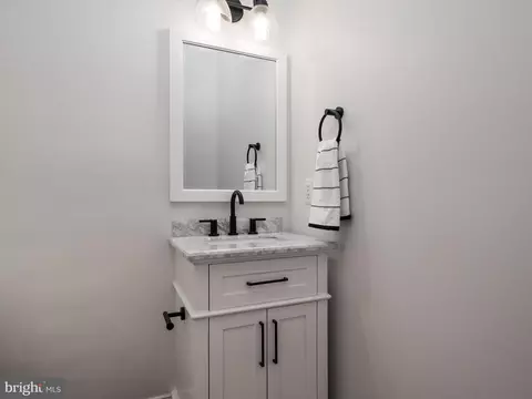Bath - 3437 Monarch Dr, Edgewater, MD 21037 photo 1 of 7