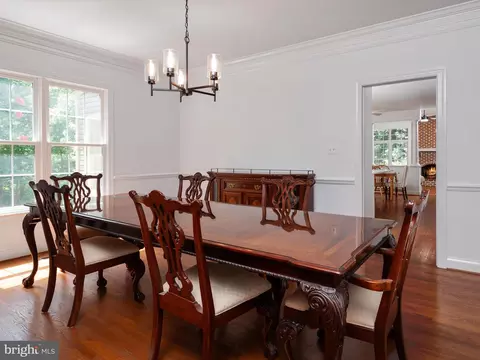Dining - 3437 Monarch Dr, Edgewater, MD 21037 photo 2 of 3