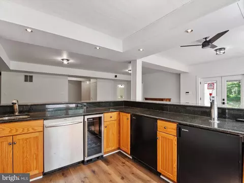 Kitchen - 3437 Monarch Dr, Edgewater, MD 21037 photo 4 of 4