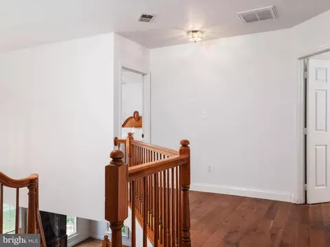 Entry Way - 3437 Monarch Dr, Edgewater, MD 21037 photo 2 of 4