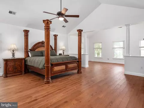 Bedroom - 3437 Monarch Dr, Edgewater, MD 21037 photo 9 of 10