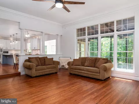 Living - 3437 Monarch Dr, Edgewater, MD 21037 photo 4 of 10