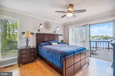 Bedroom - 1552 Park Ln, Pasadena, MD 21122 photo 1 of 2