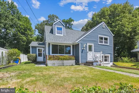 302 Sheridan Dr, Glen Burnie, MD 21061