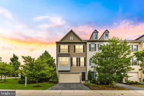 1102 Carinoso Cir, Severn, MD 21144