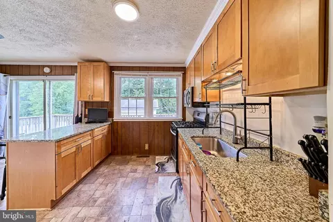 Kitchen - 1818 Cedar Dr, Severn, MD 21144 photo 8 of 8