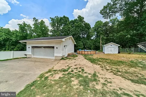 Exterior - 1818 Cedar Dr, Severn, MD 21144 photo 28 of 28