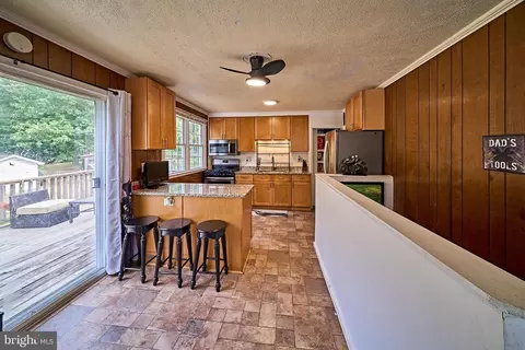 Kitchen - 1818 Cedar Dr, Severn, MD 21144 photo 5 of 8