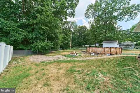Exterior - 1818 Cedar Dr, Severn, MD 21144 photo 24 of 28