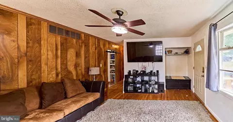 Entry Way - 1818 Cedar Dr, Severn, MD 21144 photo 2 of 7