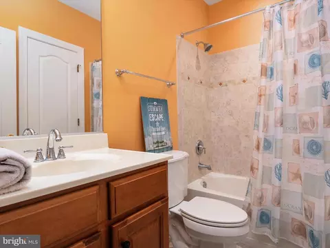 Bath - 1914 Eamons Way, Annapolis, MD 21401 photo 6 of 6