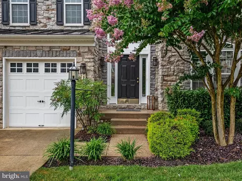 Exterior - 1914 Eamons Way, Annapolis, MD 21401 photo 4 of 15