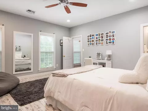 Bedroom - 1914 Eamons Way, Annapolis, MD 21401 photo 3 of 9