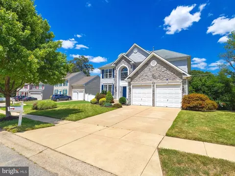 8024 Flora Ln, Pasadena, MD 21122 photo 3
