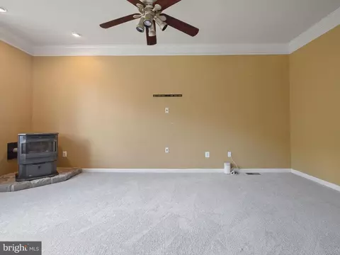 8024 Flora Ln, Pasadena, MD 21122 photo 22