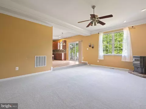 8024 Flora Ln, Pasadena, MD 21122 photo 20