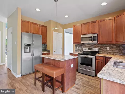 8024 Flora Ln, Pasadena, MD 21122 photo 14