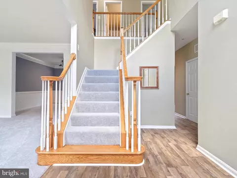 8024 Flora Ln, Pasadena, MD 21122 photo 2