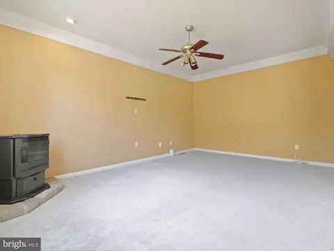 8024 Flora Ln, Pasadena, MD 21122 photo 21