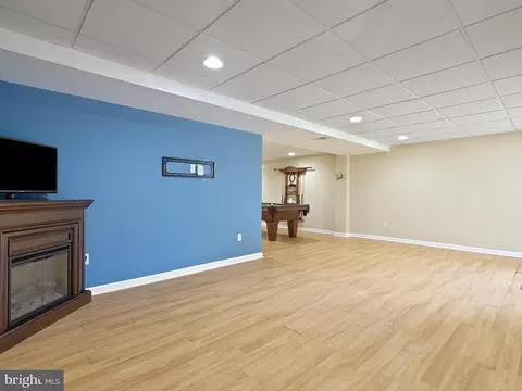 8024 Flora Ln, Pasadena, MD 21122 photo 41