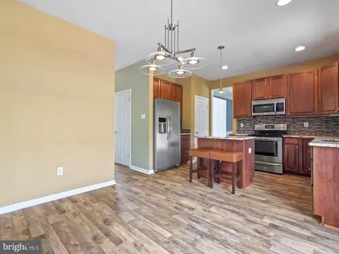 8024 Flora Ln, Pasadena, MD 21122 photo 19