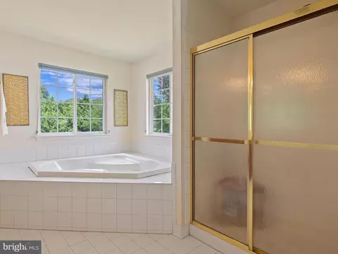 8024 Flora Ln, Pasadena, MD 21122 photo 29