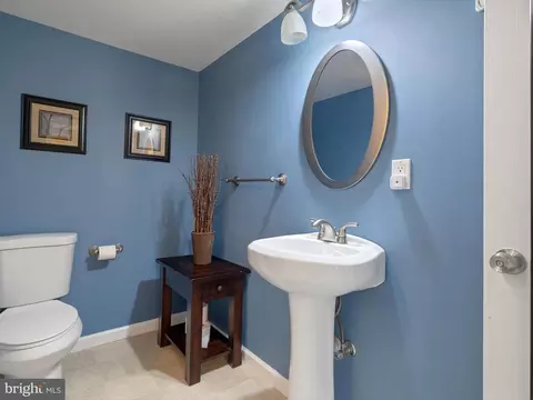 8024 Flora Ln, Pasadena, MD 21122 photo 42