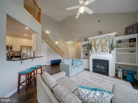 2406 Chestnut Terrace Ct #301, Odenton, MD 21113