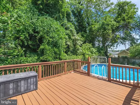 Exterior - 204 Hillcrest Rd, Pasadena, MD 21122 photo 4 of 8