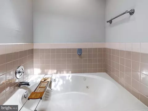 Bath - 204 Hillcrest Rd, Pasadena, MD 21122 photo 5 of 5