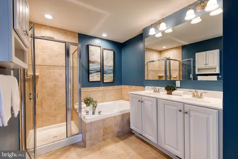 Bath - 1503 Martock Ln, Hanover, MD 21076 photo 2 of 3