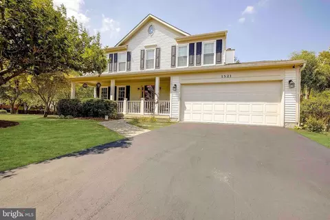 1521 Pearl Ave, Crofton, MD 21114