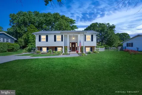Exterior - 602 Edwards Rd, Annapolis, MD 21409 photo 3 of 10