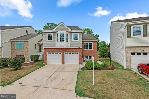 2432 Shadywood Cir, Crofton, MD 21114
