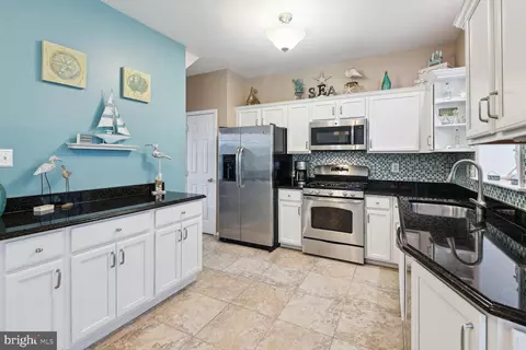 2808 Andy Ct, Crofton, MD 21114 photo 5