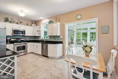 2808 Andy Ct, Crofton, MD 21114 photo 4