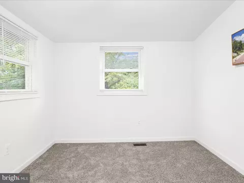 Bedroom - 1 Elm Rd, Riva, MD 21140 photo 2 of 6