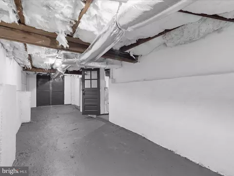 Entry Way - 1 Elm Rd, Riva, MD 21140 photo 6 of 8