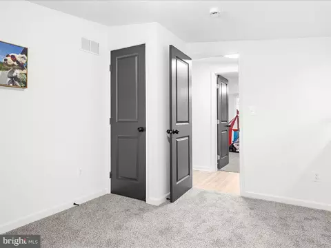 Entry Way - 1 Elm Rd, Riva, MD 21140 photo 3 of 8