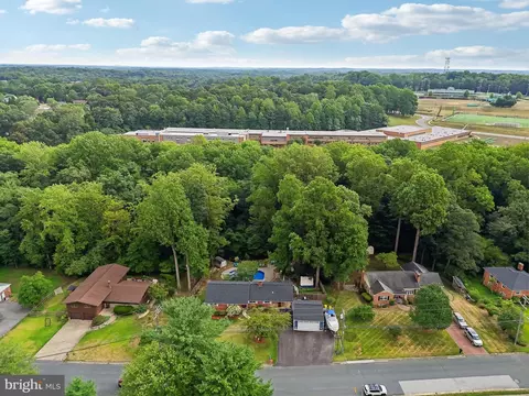 View/Area - 527 Higgins Dr, Odenton, MD 21113 photo 4 of 11